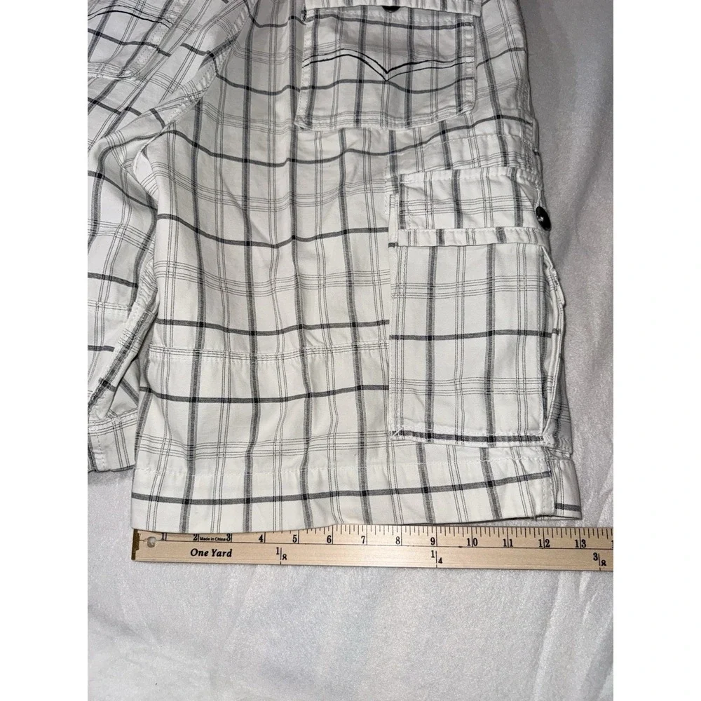 Levis Cargo Shorts Men 36x11 White Plaid Flap Back Pockets Baggy Skater Y2K.